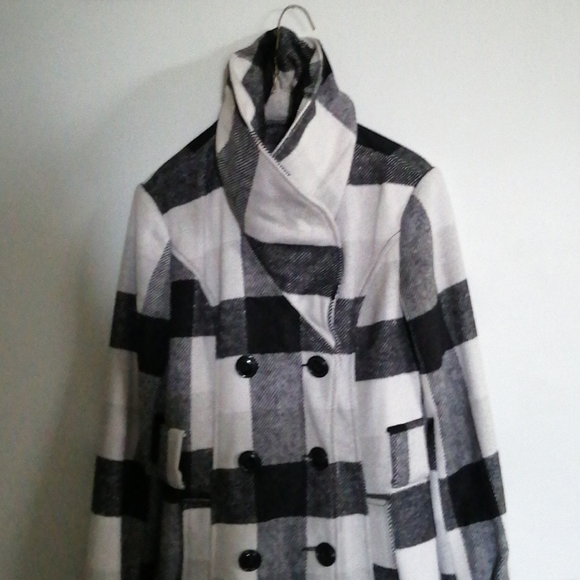 Black and white peacoat - Picture 3 of 8